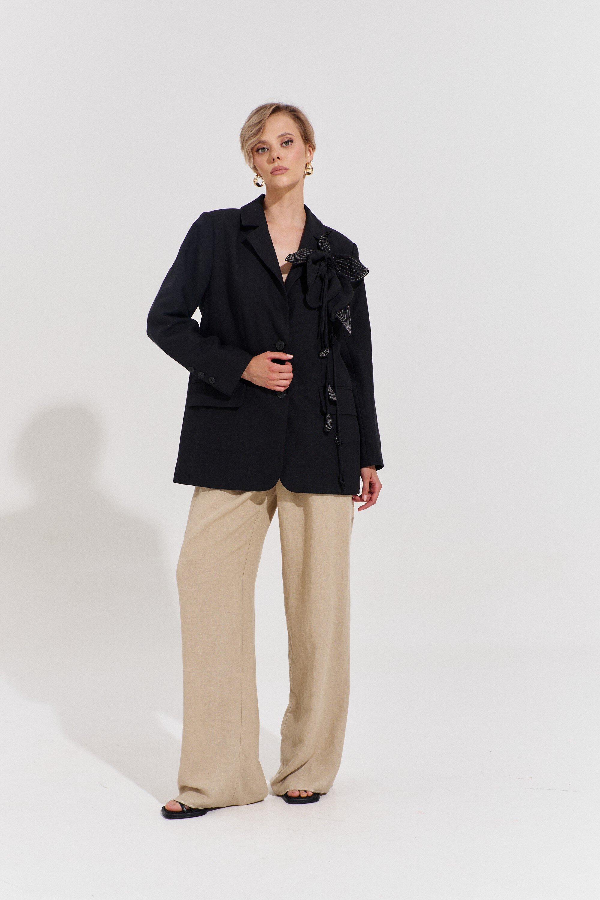 A2527/4, A2527/6, АК335